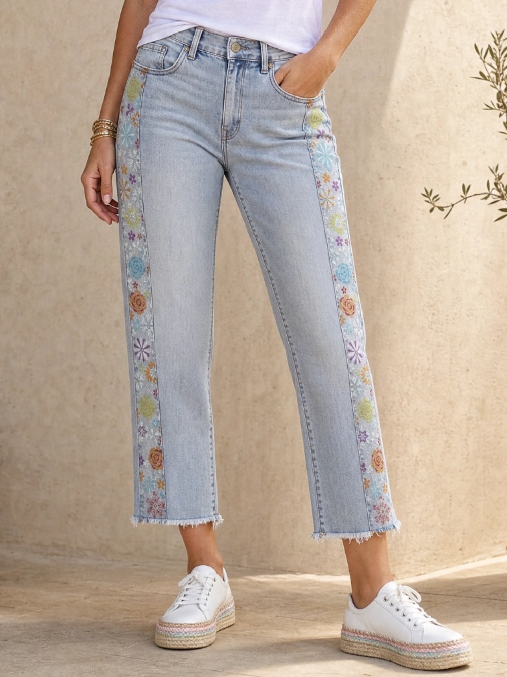 DG2 Diane Gilman Floral Side Stripe Crop Jeans Petite 6P NWOT